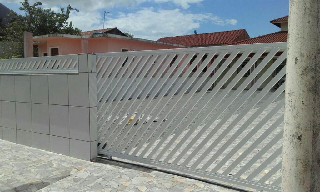 portão deslizante brise diagonal